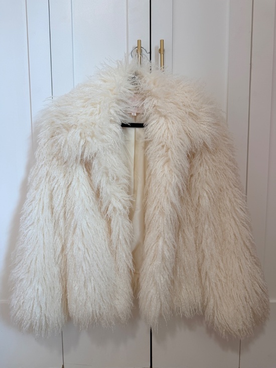 cinq a sept Jackets & Blazers - Cinq à Sept Geraldine Faux Fur Shag Coat Ivory Size M